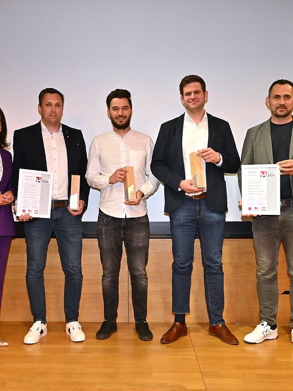 WIEHAG wins Upper Austrian Timber Construction Prize WIEHAG wins Upper Austrian Timber Construction Prize